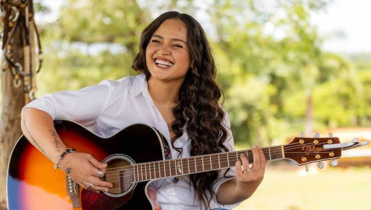 Luiza emociona Daniel ao contar que ele a ajudou a superar a perda de Maurílio