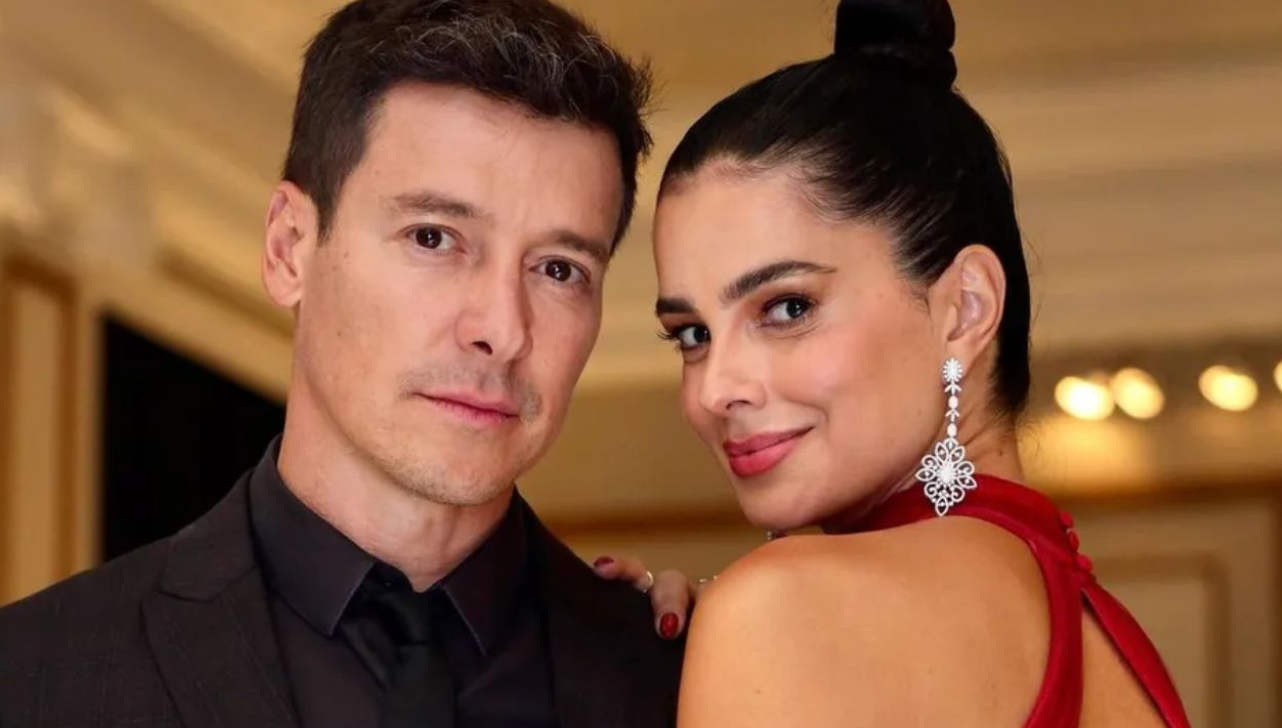 Rodrigo Faro e Vera Viel presenteiam funcionária com um apartamento novo