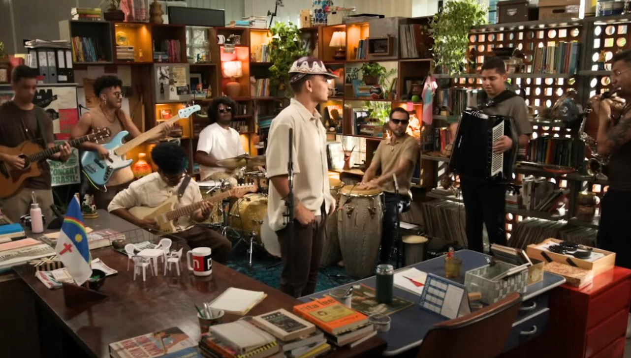 Tiny Desk Brasil estreia oficialmente com muito piseiro e show de João Gomes