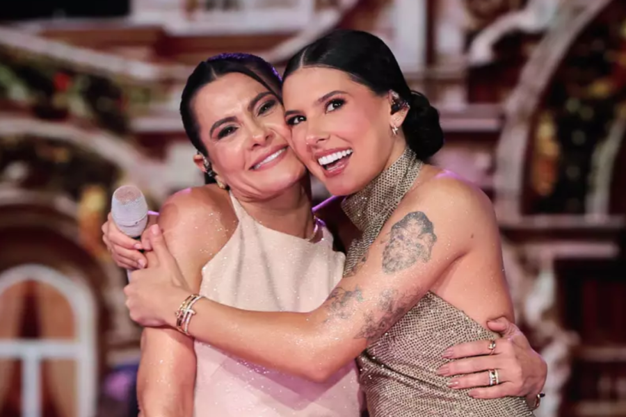 Ana Castela e mãe Michele Castela cantam Deus de Promessas Ana Castela e mãe Michele Castela cantam Deus de Promessas