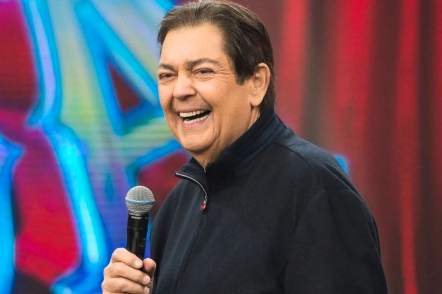 Após novos transplantes, Faustão é extubado e apresenta sinais positivos