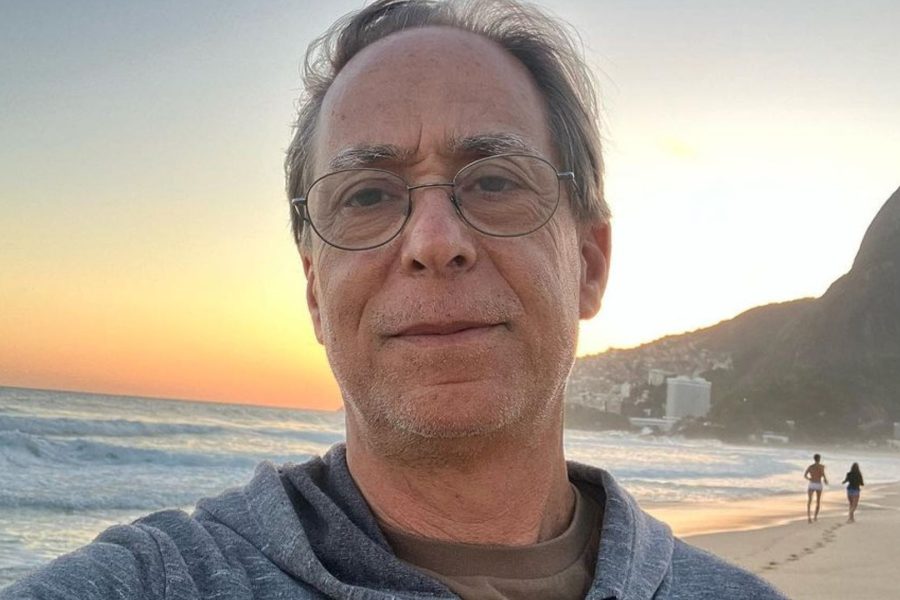 Ator Pedro Cardoso faz crítica ao estilo de música sertaneja Ator Pedro Cardoso faz crítica ao estilo de música sertaneja