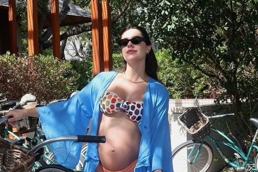 Jade Magalhães exibe barriguinha de grávida em novas fotos e Jade Magalhães exibe barriguinha de grávida em novas fotos e