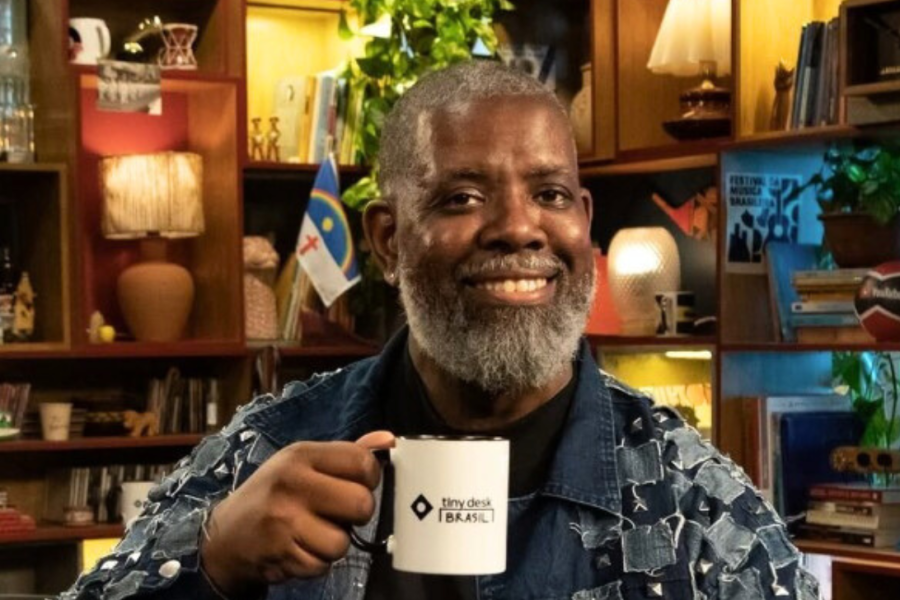 Péricles é o terceiro artista do Tiny Desk Brasil