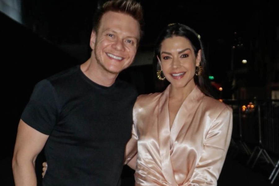 Thais Fersoza e Michel Teló renovam votos ao completaram 10 Thais Fersoza e Michel Teló renovam votos ao completaram 10