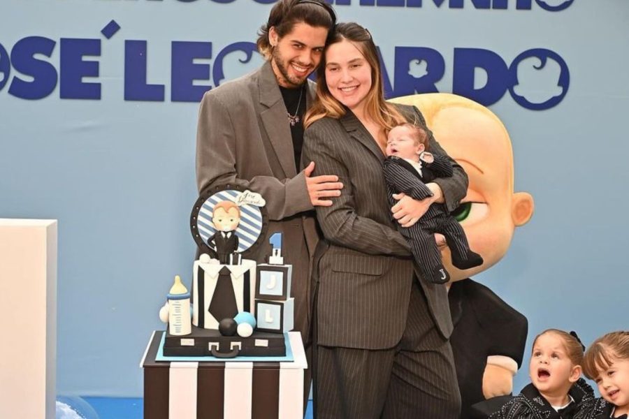 Virginia e Zé Felipe comemoram o primeiro mêsversário de José Virginia e Zé Felipe comemoram o primeiro mêsversário de José